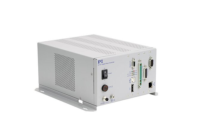 E-727.x • E-727.xAP Digital Multi-Channel Piezo Controller